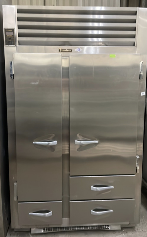 Restaurant equipment distributor is liquidating excess equipment to make room for new arrivals!