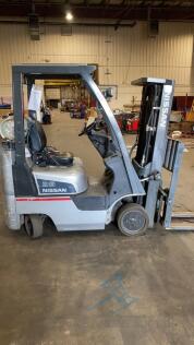 Nissan LV Forklift