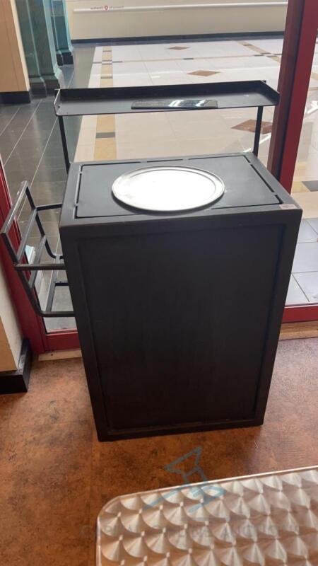 Trash dispenser with tray holder