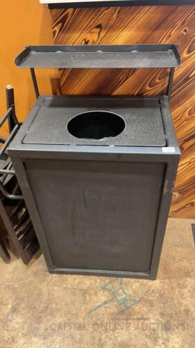 Trash receptacle with trash can