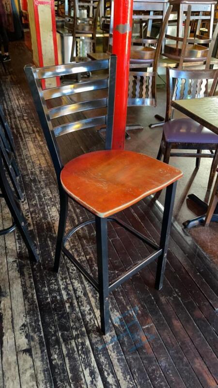 (13) Barstools