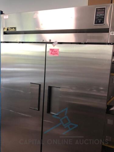 True Mfg. - General Foodservice Freezer, Reach-In