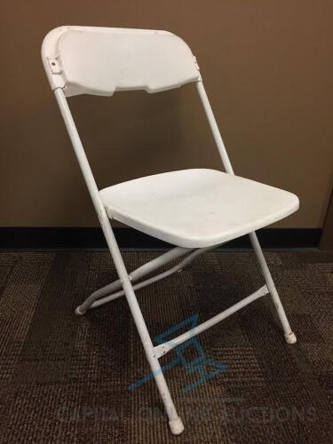 (100) Bright White Folding Chairs