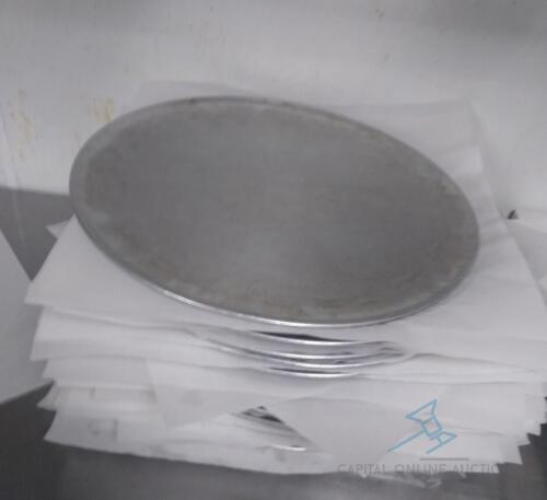 (35) Pizza Pans