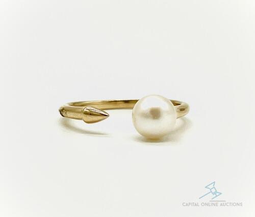 14kt Solid Yellow Gold and Pearl Ring