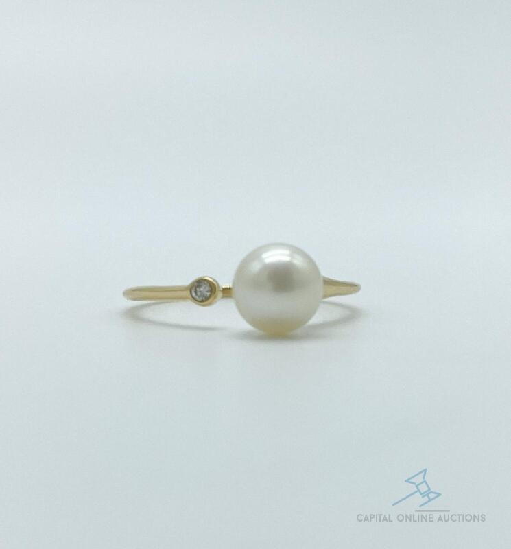 14kt Yellow Gold Pearl and Diamond Ring