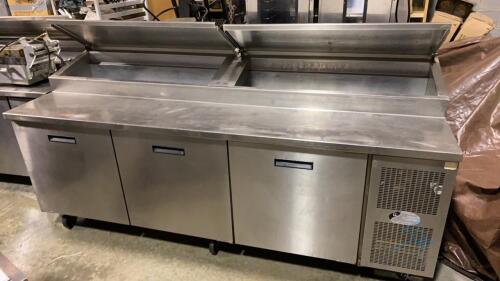 Randell Refrigerated Pizza Prep Table with Top Shelf