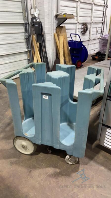 Cambro Rolling Storage Cart