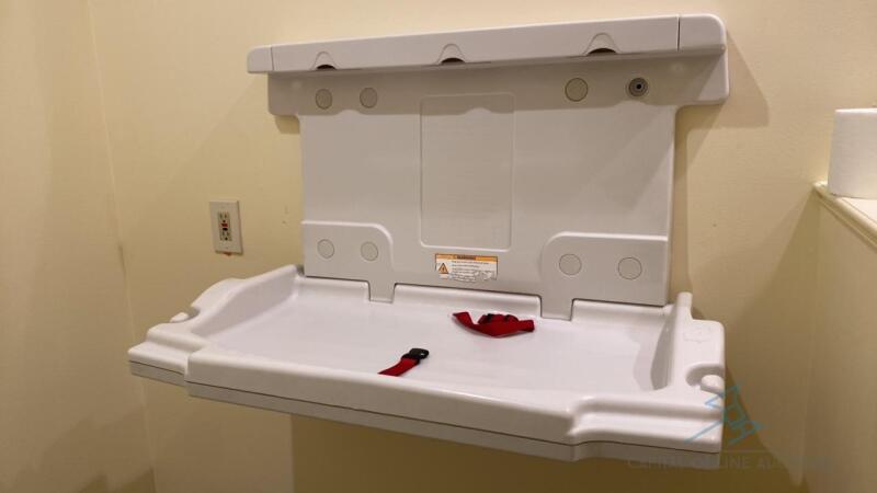 Rubbermaid Baby Changing Station
