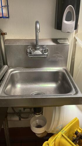 Advantage Tabco Wall Sink