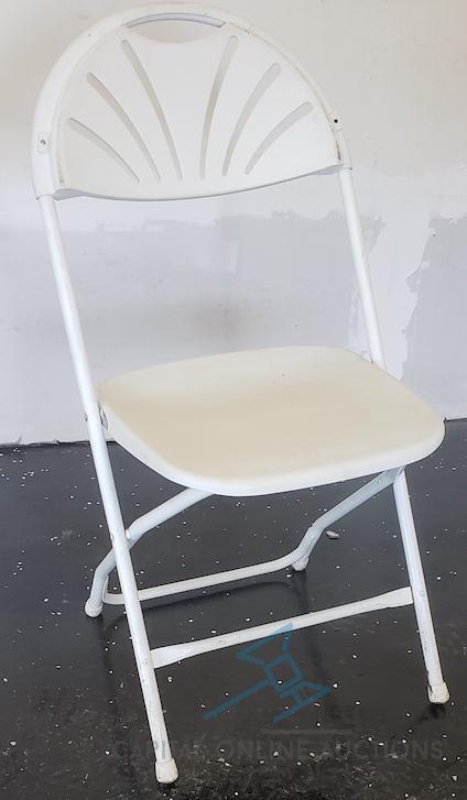 (50) White Fan Back Folding Chairs