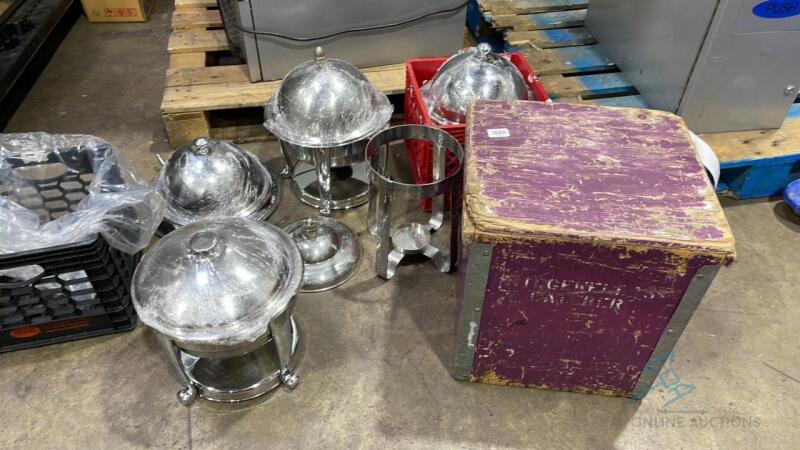Various chafing dishes of sorts
