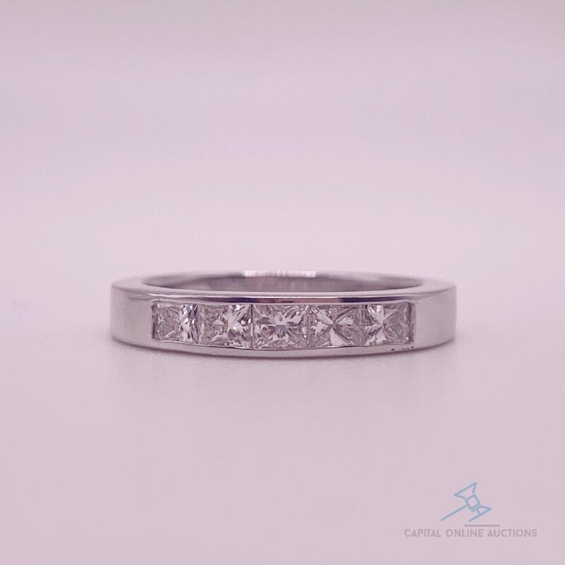 14kt Solid White Gold Diamond Band Ring