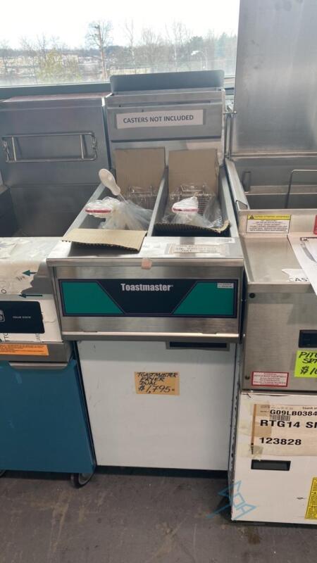 Toastmaster Gas Floor Fryer (New/Floor Model)