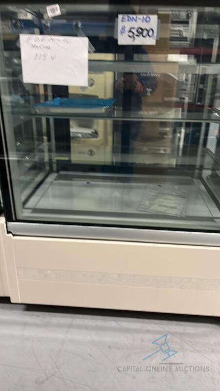 Howard-McCray Display Case, Non-Refrigerated Bakery (New/Floor Model)