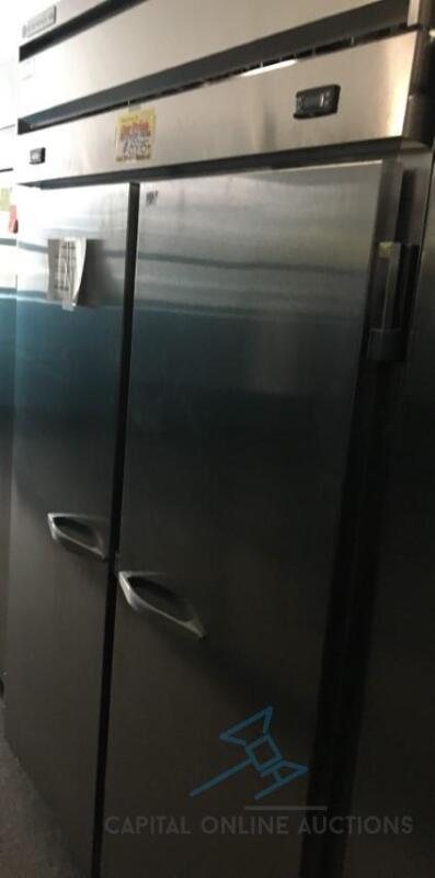 Beverage Air Refrigerator, Reach-In (New/Floor Model)