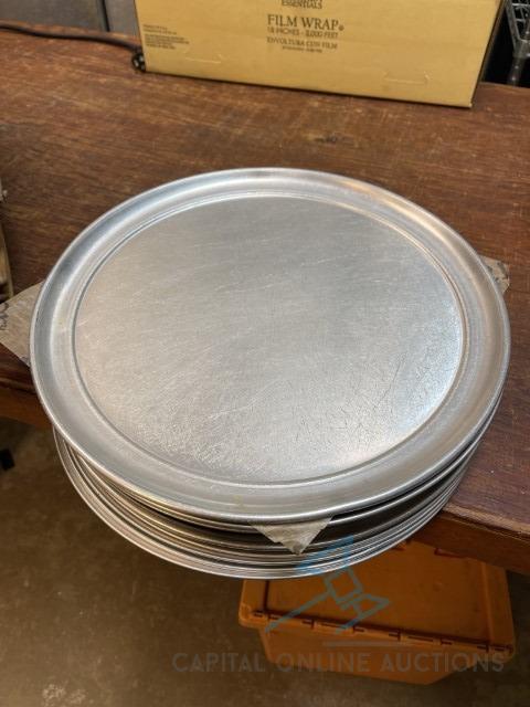 (23) Pizza Serving Trays