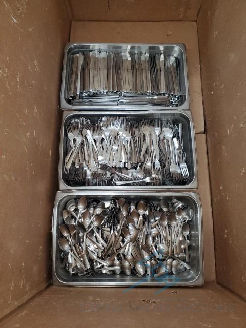 (300) Sets of Silverware - Set includes 1 fork, 1 knife and 1 teaspoon