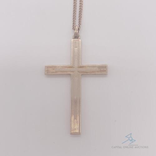 14kt Yellow Gold Cross Pendant Necklace