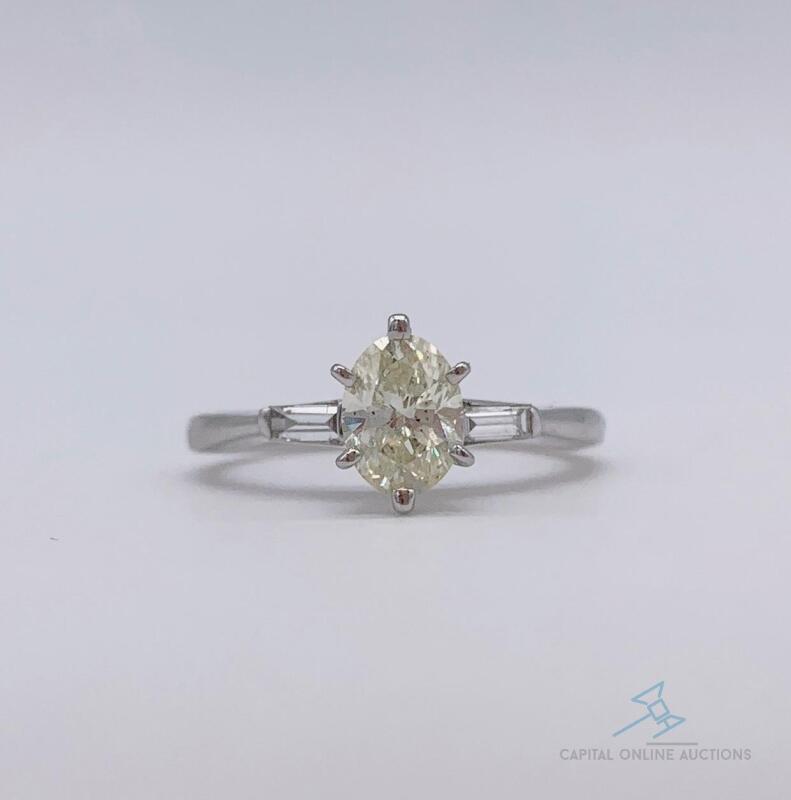 14kt White Gold Diamond Engagement Ring