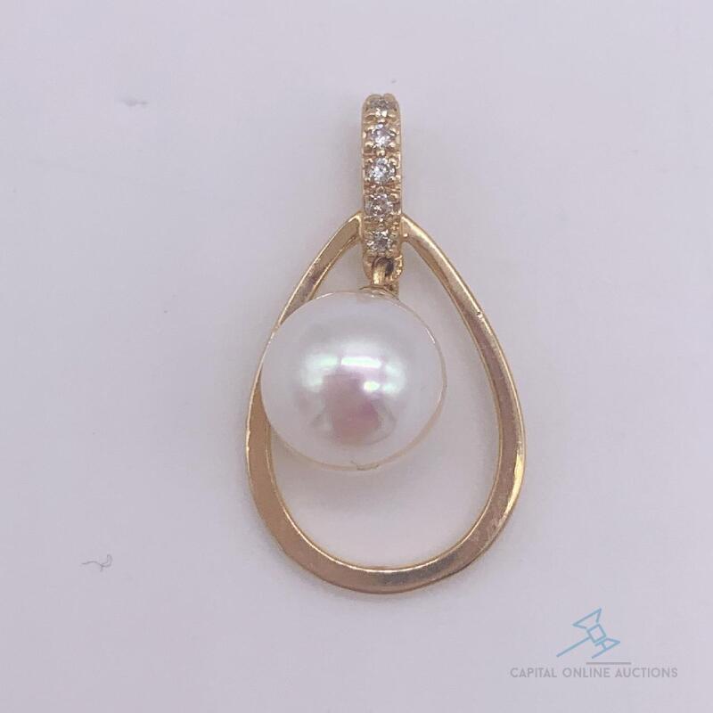 14kt Gold, Pearl, & Diamond Pendant