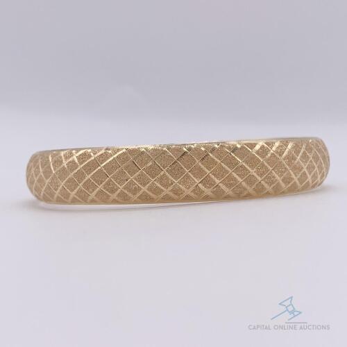 14kt Solid Yellow Gold Bangle Bracelet