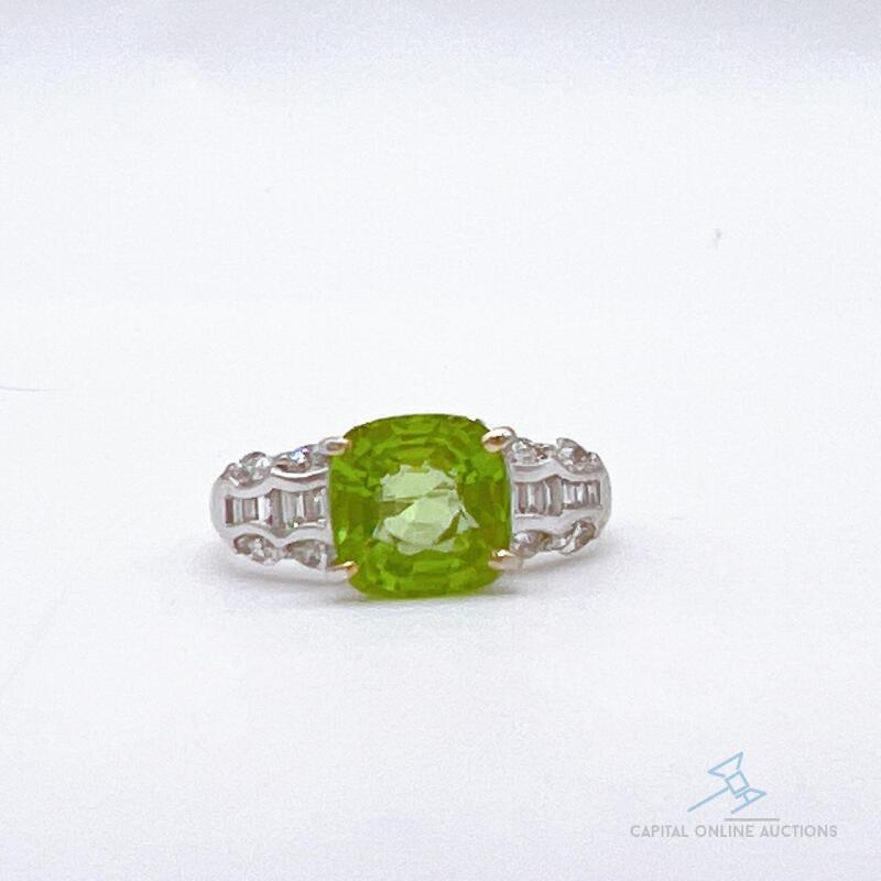 18kt Gold, Peridot & Diamond Ring