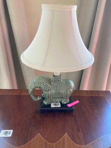 Decorative Jade-painted Elephant Lamp