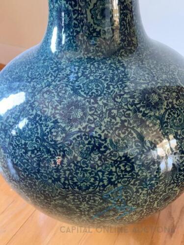 Chinese Ball porcelain blue with green graphic design