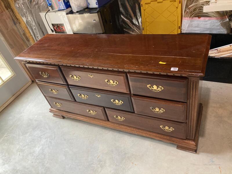 8-Drawer Cherrywood Dresser (62 x 17 x 32)