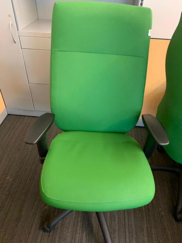 Green task chair