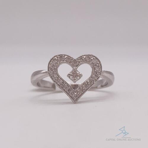 Beautiful 14kt Gold Diamond Heart Ring