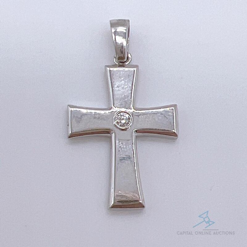 14kt White Gold & Diamond Pendant