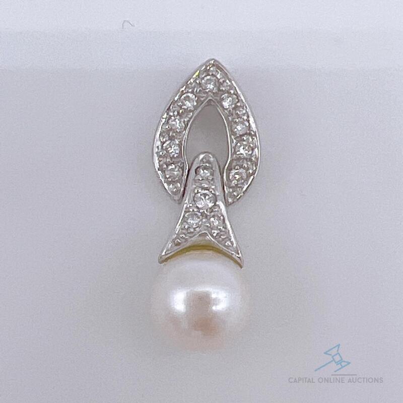 14kt Gold, Pearl, & Diamond Pendant