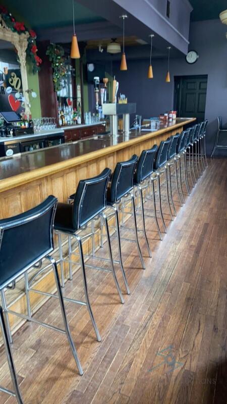 16 Barstools