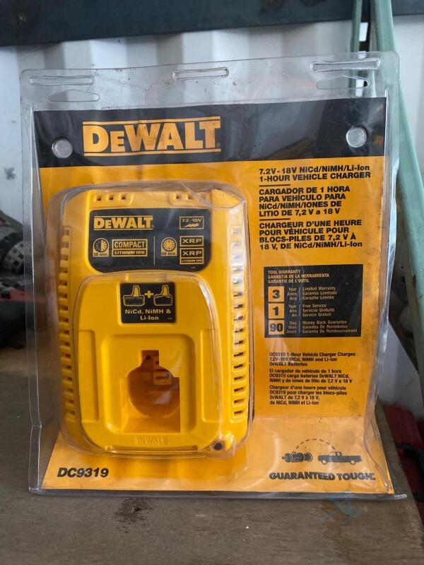 8 DeWalt Vehicle Chargers