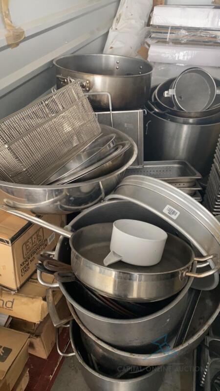 Large Assorted Kitchenwares Lot