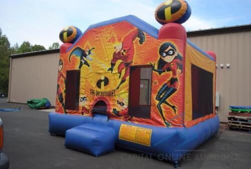 THE INCREDIBLES BOUNCE HOUSE
