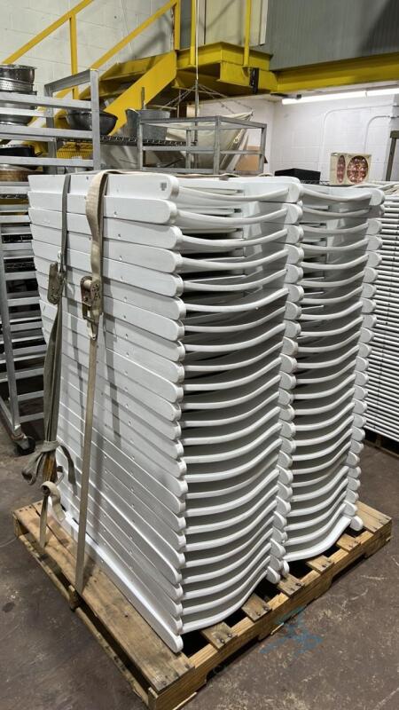 110 White Wooden Folding Garden Chairs