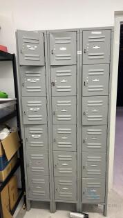 Locker unit