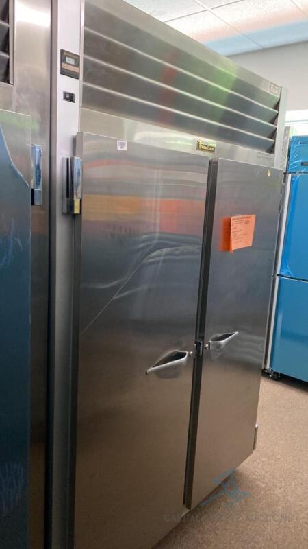 Traulsen Refrigerator, Reach-In (New/Floor Model)