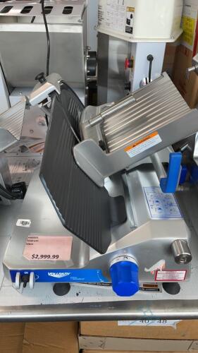 Vollrath Food Slicer, Electric (New/Floor Model)