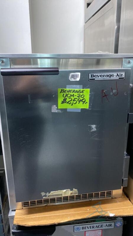 Beverage Air Refrigerator, Undercounter, Reach-In (New/Floor Model)