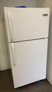 Fridgidaire Refrigerator