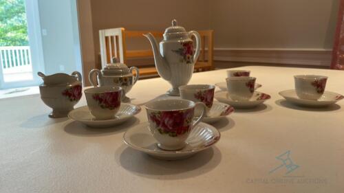 Royal Sealy China Tea Set