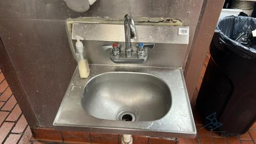 Hand sink