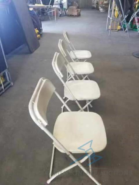 (100) White Folding Chairs