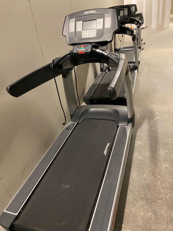 Life Fitness Treadmill