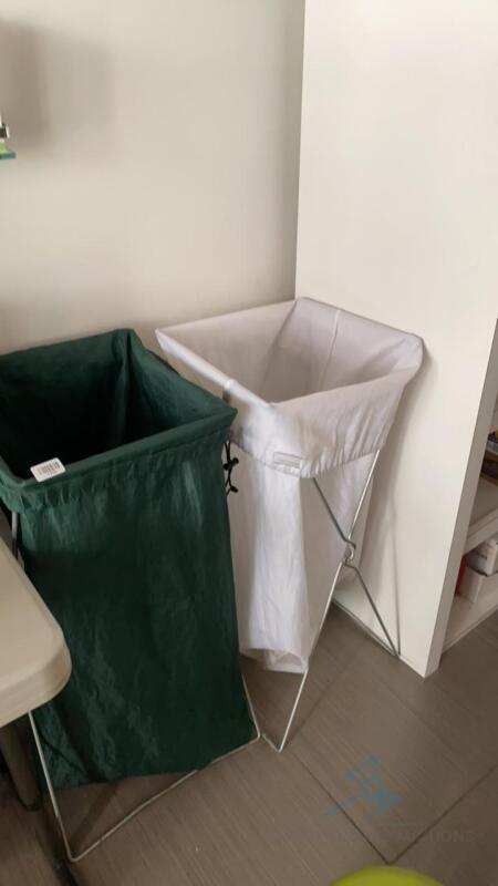 2 Laundry Bags with Stands