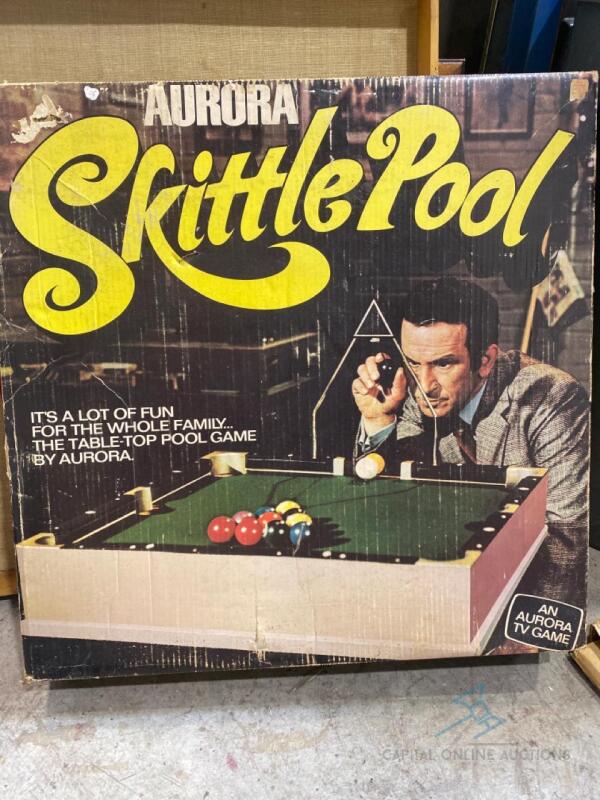 Vintage Skittle Pool Game